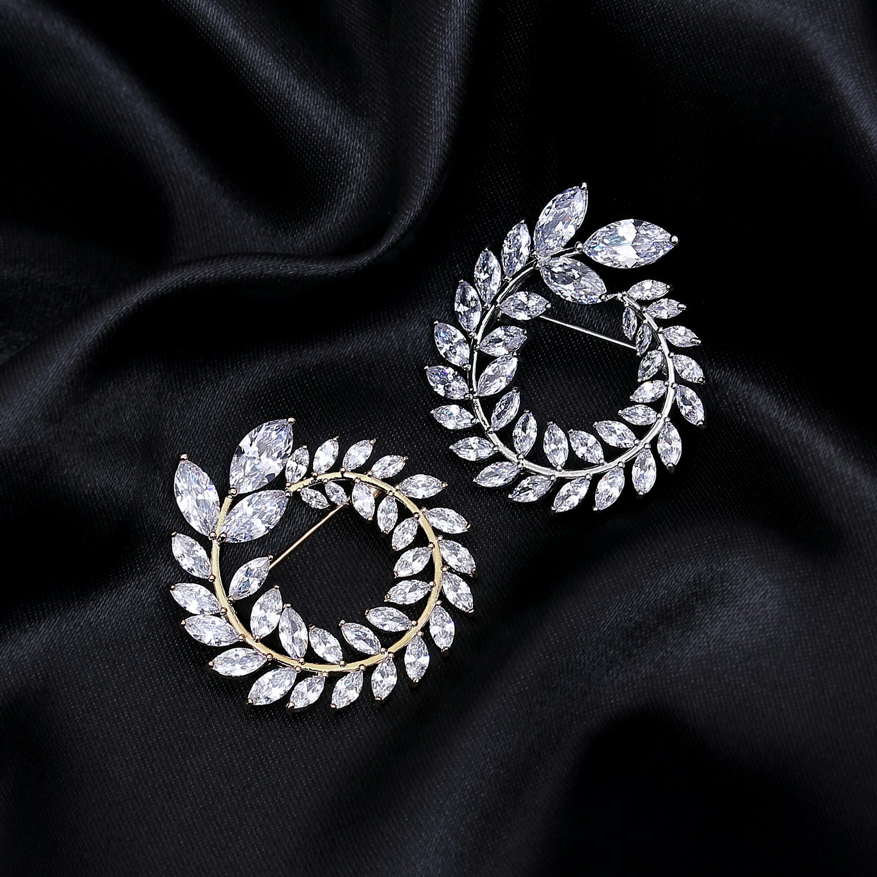 Pearls, Lab-Grown Diamonds and a Bird on a Rock: The Jewelry That Defined the 2026 Emmys